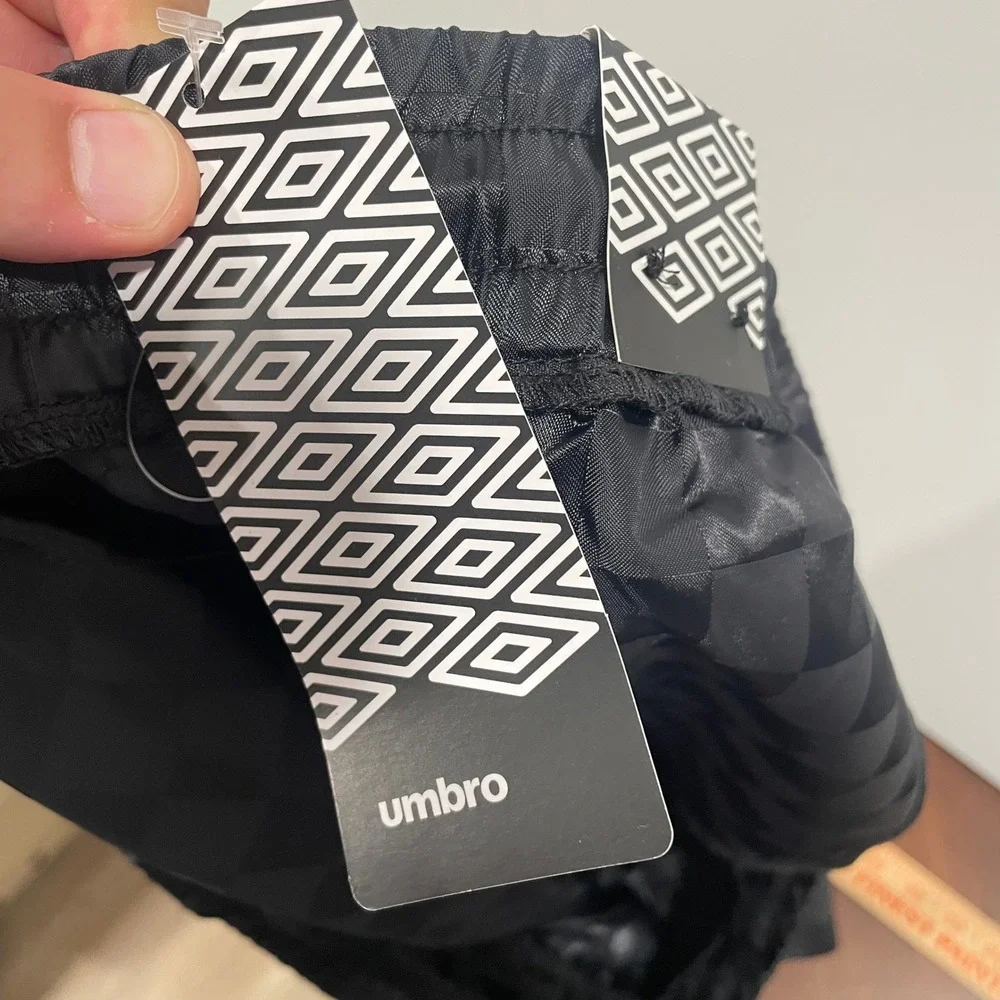 Umbro Mens Black Checkered Jacquard Soccer Shorts XL 7 Inch‎ Inseam Mid Rise NEW
